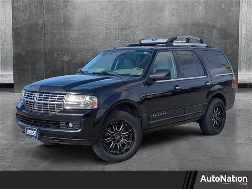2013 Lincoln Navigator Base