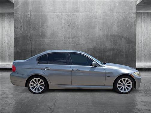 2011 BMW 328 328i