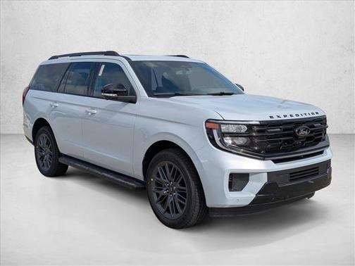 Space Silver Metallic 2026 Ford Expedition Platinum
