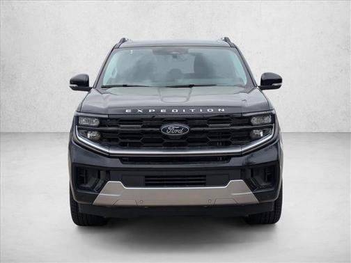 Agate Black Metallic 2026 Ford Expedition Platinum