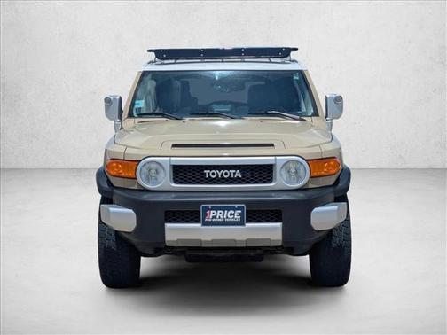 Quicksand 2014 Toyota FJ Cruiser Base