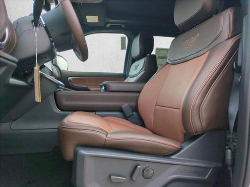 Star White Metallic Tri-Coat 2026 Ford Expedition King Ranch