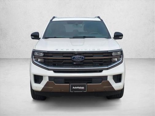 Star White Metallic Tri-Coat 2026 Ford Expedition King Ranch