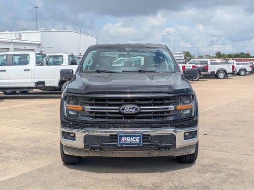 Agate Black Metallic 2025 Ford F-150 XLT