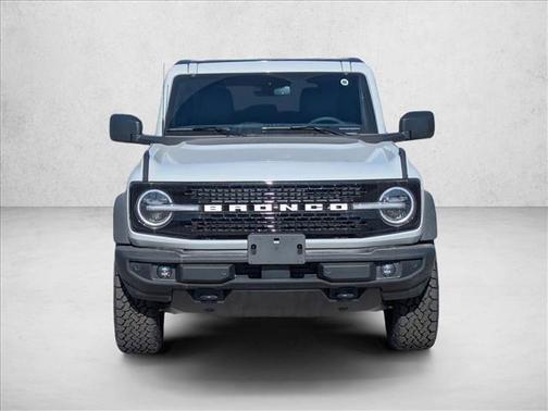 Avalanche Gray 2026 Ford Bronco Outer Banks