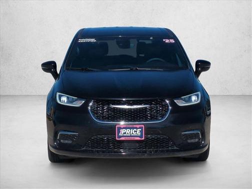 2025 Chrysler Pacifica L