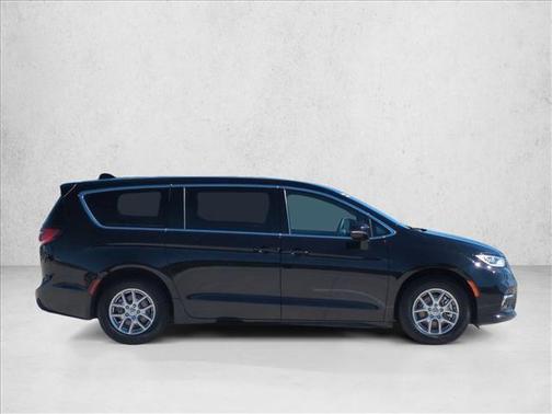 2025 Chrysler Pacifica L