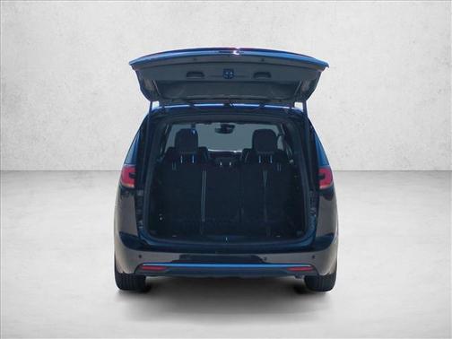 2025 Chrysler Pacifica L