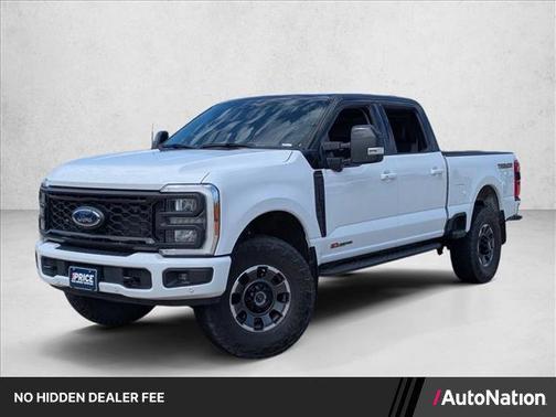 Oxford White 2023 Ford F-250 Lariat