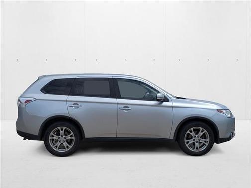 2015 Mitsubishi Outlander SE