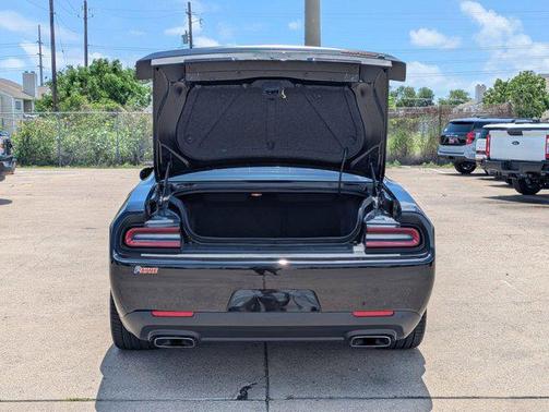 Pitch Black Clearcoat 2023 Dodge Challenger R/T Scat Pack Widebody