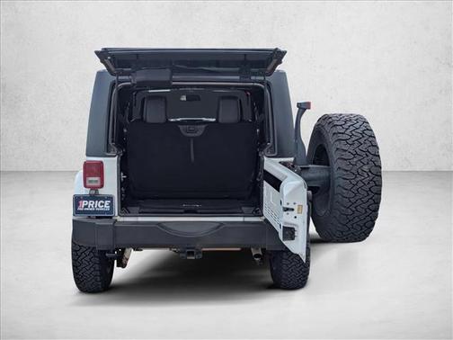 2017 Jeep Wrangler Sahara