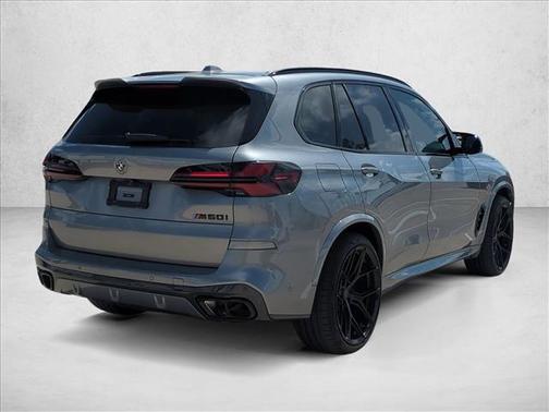 2024 BMW X5 M60i