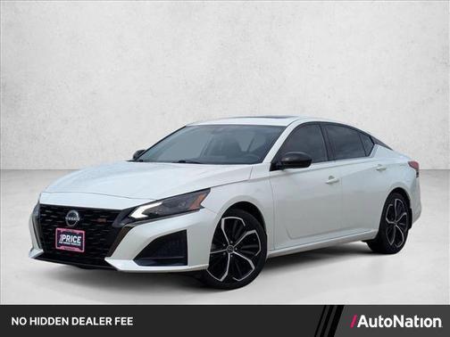 Pearl White Tricoat 2023 Nissan Altima SR FWD