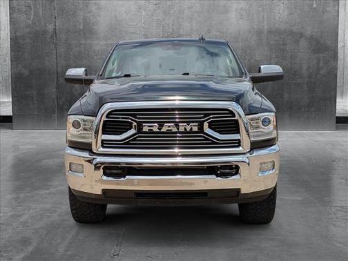 2018 RAM 2500 Laramie Crew Cab 4x4 6'4' Box
