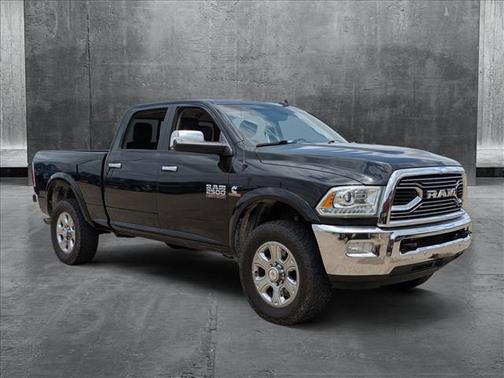 2018 RAM 2500 Laramie Crew Cab 4x4 6'4' Box