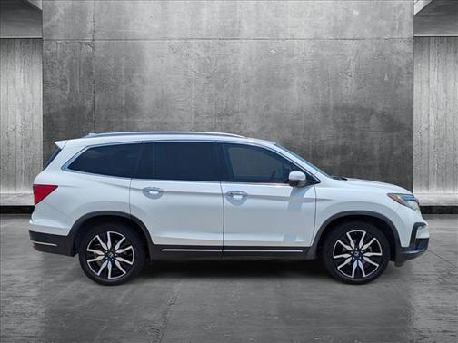 2019 Honda Pilot Touring 8-Passenger
