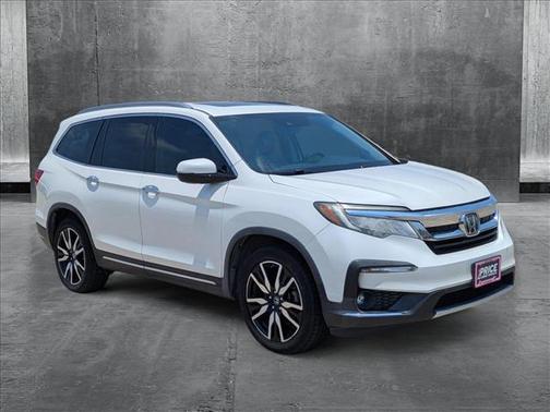 2019 Honda Pilot Touring 8-Passenger