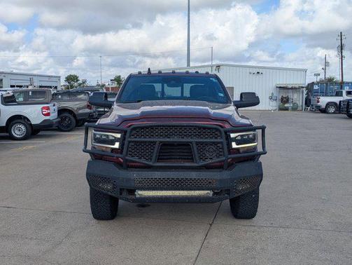 2020 RAM 3500 Laramie Crew Cab 4x4 8' Box