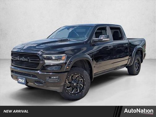 Diamond Black Crystal Pearlcoat 2022 RAM 1500 Laramie