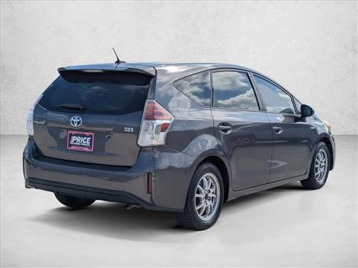 2017 Toyota Prius v Four