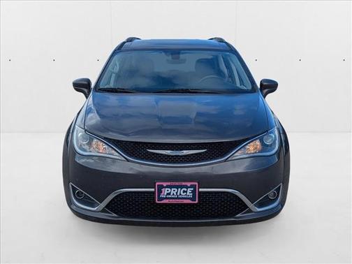 2018 Chrysler Pacifica Touring-L