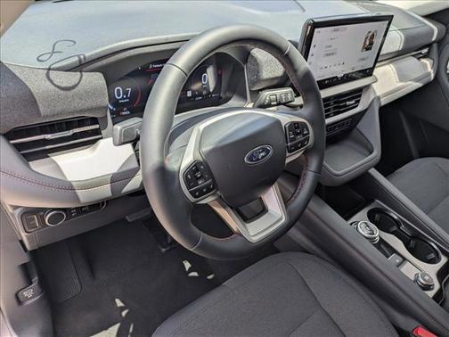 Star White Metallic Tri-Coat 2026 Ford Explorer Active