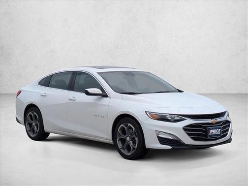 Summit White 2024 Chevrolet Malibu FWD 1LT