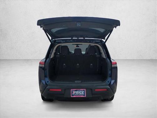 2025 Nissan Pathfinder SV FWD