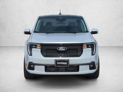 Space White Metallic 2026 Ford Maverick Lobo Standard