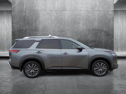 2024 Nissan Pathfinder SL 4WD