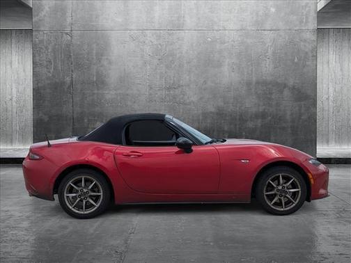 2016 Mazda MX-5 Miata Sport