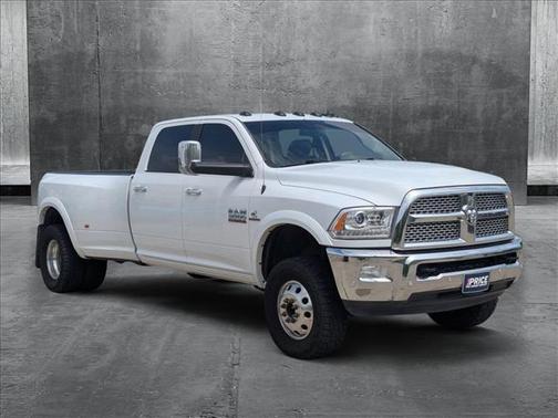 2018 RAM 3500 Laramie Crew Cab 4x4 8' Box