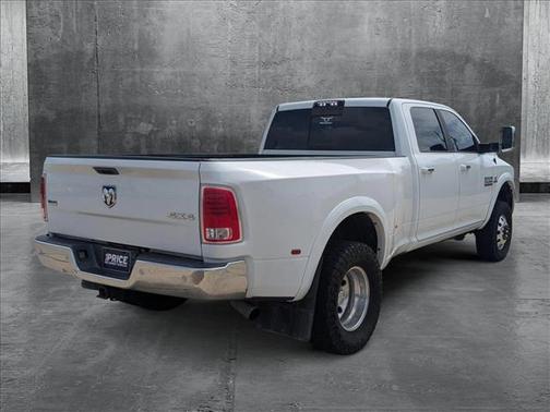 2018 RAM 3500 Laramie Crew Cab 4x4 8' Box