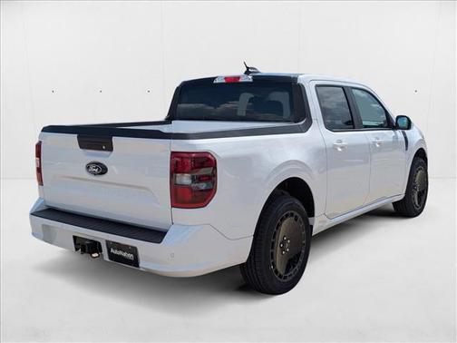 Oxford White 2025 Ford Maverick Lobo Standard