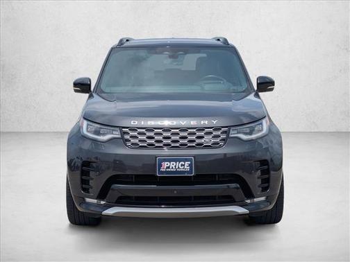 Santorini Black Metallic 2024 Land Rover Discovery P360 Metropolitan Edition