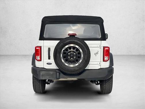 2022 Ford Bronco Base 4 Door 4x4