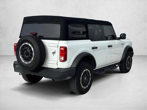 2022 Ford Bronco Base 4 Door 4x4