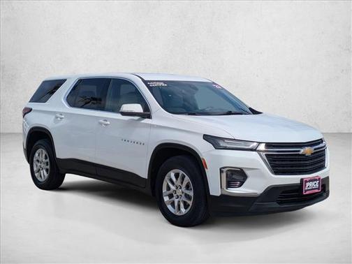 Summit White 2023 Chevrolet Traverse LS