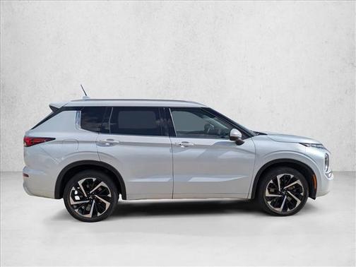 2023 Mitsubishi Outlander SEL 2.5 2WD