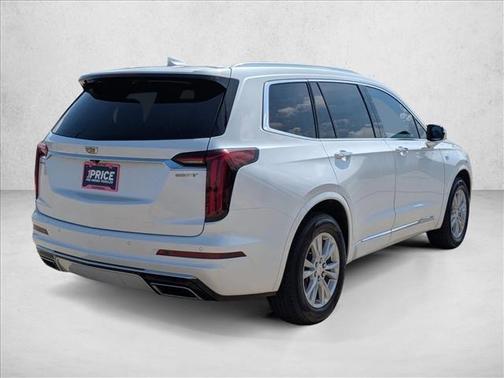 2022 Cadillac XT6 Luxury FWD