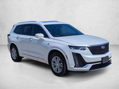 2022 Cadillac XT6 Luxury FWD