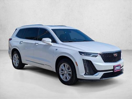 2022 Cadillac XT6 Luxury FWD