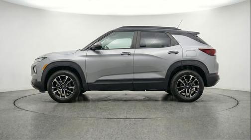 Sterling Gray Metallic 2025 Chevrolet Trailblazer LT