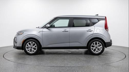 Steel Gray 2025 Kia Soul LX