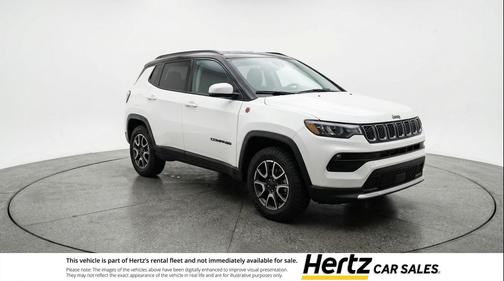 Bright White Clearcoat 2025 Jeep Compass Trailhawk