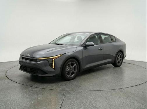 Interstellar Gray 2025 Kia K4 LXS