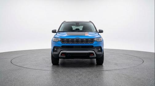Hydro Blue Pearlcoat 2025 Jeep Compass Trailhawk