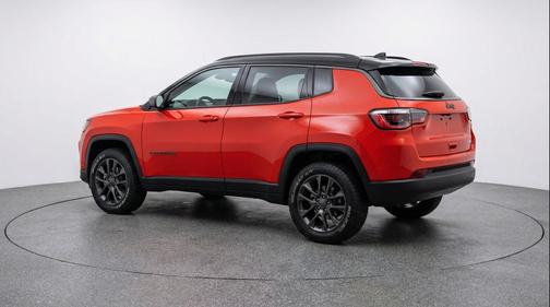 Red Hot Pearlcoat 2025 Jeep Compass Trailhawk