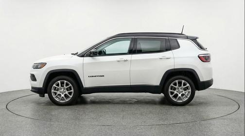 Bright White Clearcoat 2025 Jeep Compass Limited